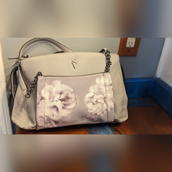 Simply Vera Vera Wang Handbags - EUC Vera Wang White Floral And Grey Satchel Purse
